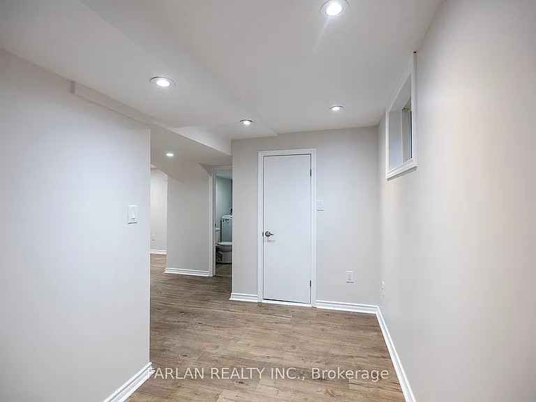 621 Gibbons St #1 — Photo 3