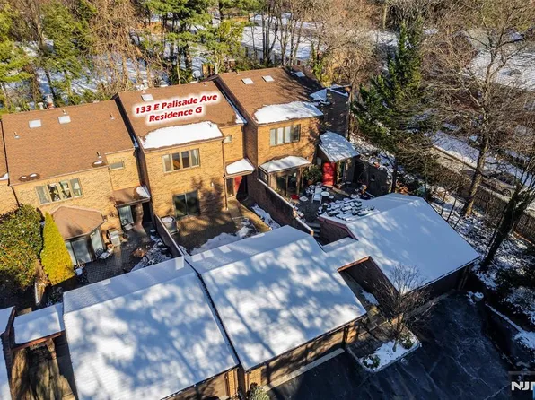 133 E Palisade Ave, Englewood, NJ 07631