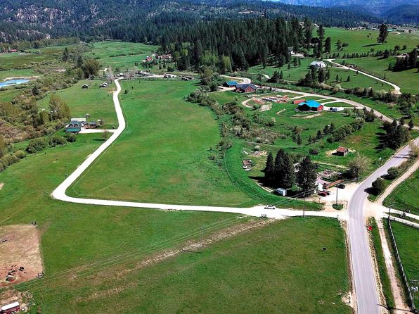 6 Basari Ests, Garden Valley, ID 83622