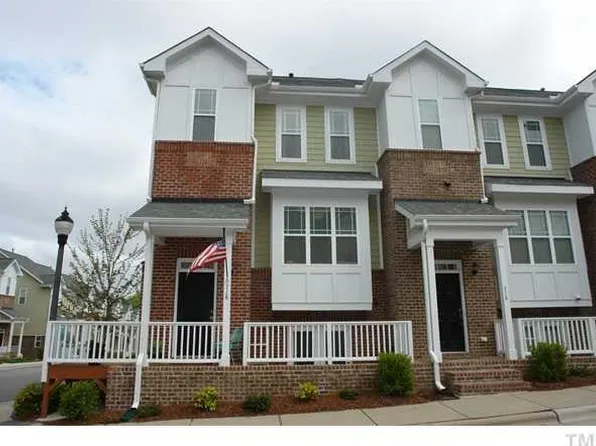 718 Blossom Grove Dr, Cary, NC 27519