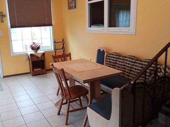5th image of 409 Cooper Ln