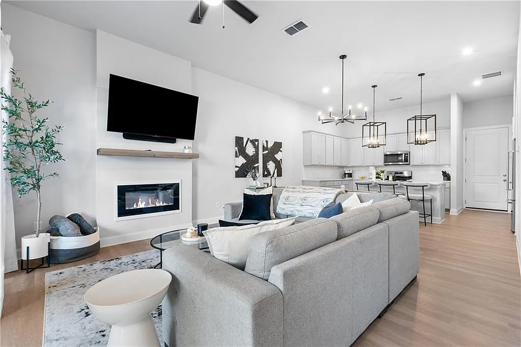 3 bed, 2.5 bath, 1958 sqft, $2,999 — Photo 4