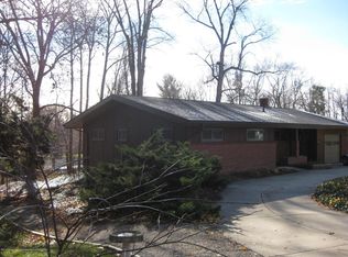 2301 Cumberland Rd, Lansing, MI 48906