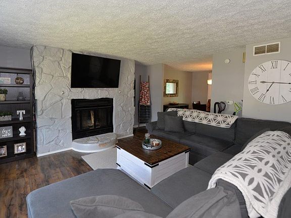 2nd image of 3 Meadow Hill Dr