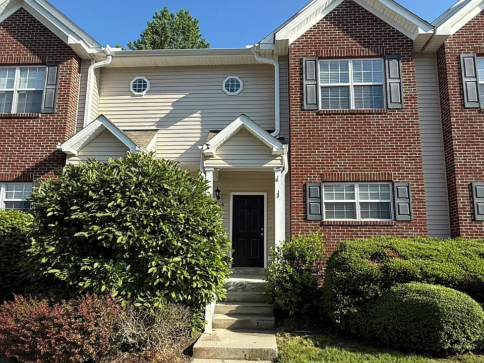 4626 Centrebrook Cir