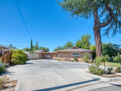 545 W Fedora Ave, Fresno, CA, 93705