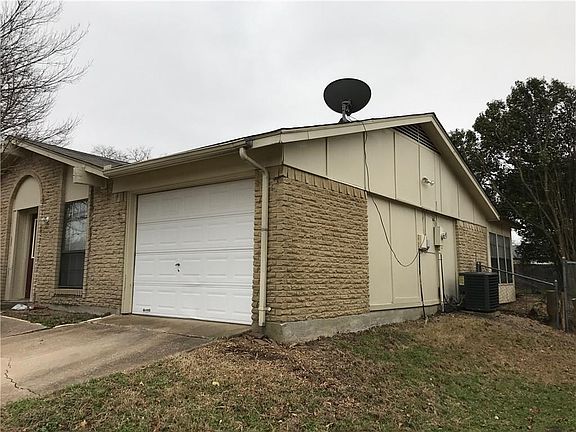 2nd image of 3504 Timberline Dr