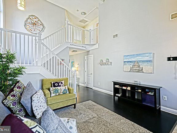 4th image of 20290 Flagler Ct