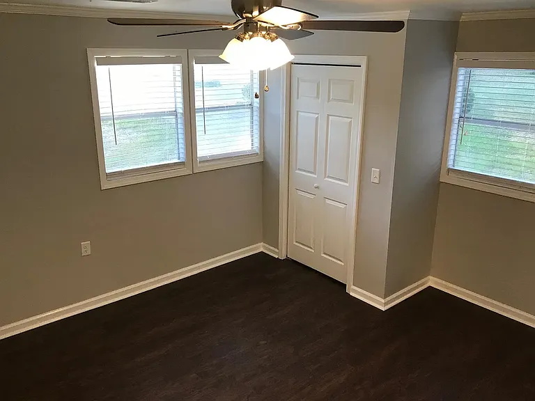 431 Oak Ave — Photo 12