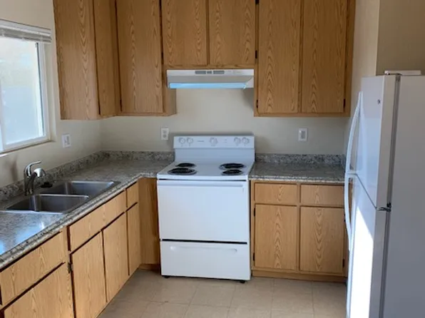 1130 P St #1130, Merced, CA 95341