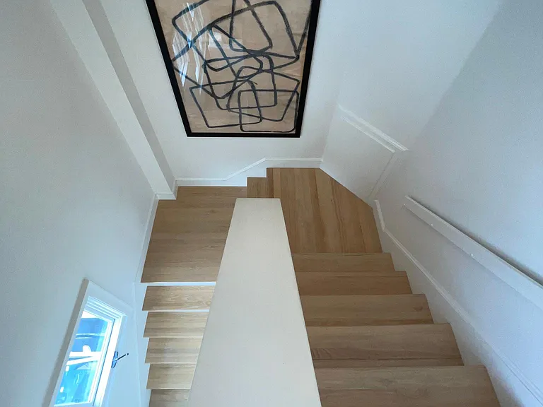435 Thames St #1 — Photo 15