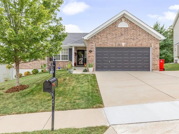 2336 Appaloosa Trl, High Ridge, MO 63049