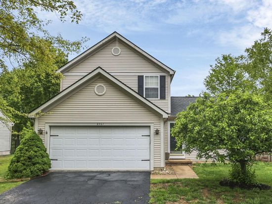 8967 Holquest Dr, Lewis Center, OH 43035