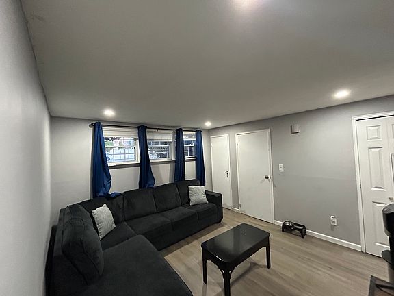 2nd image of 180 N Centre Ave #180
