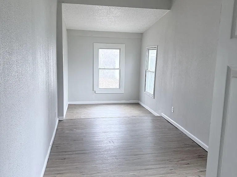 3723 Manola Ave — Photo 8