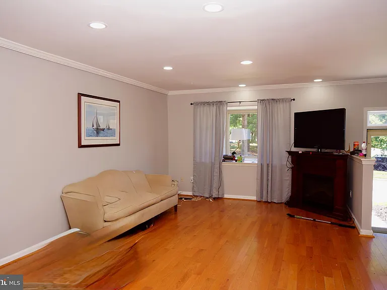 8 Cross Falls Cir — Photo 4