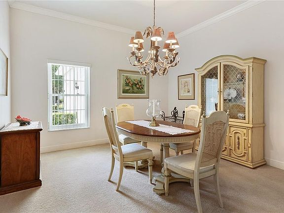 4th image of 165 Ventana Dr