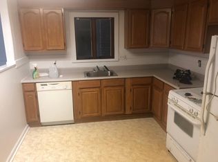 102 3rd St APT 2, Carnegie, PA 15106