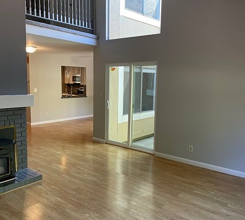 5th image of 678 La Corso Dr