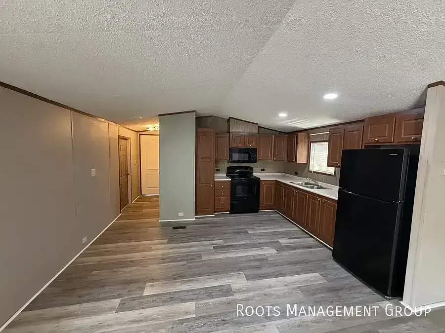 3 Bed 2 Bath Home Available for Lease at Imperial MHC - Apply Now! — Photo 2