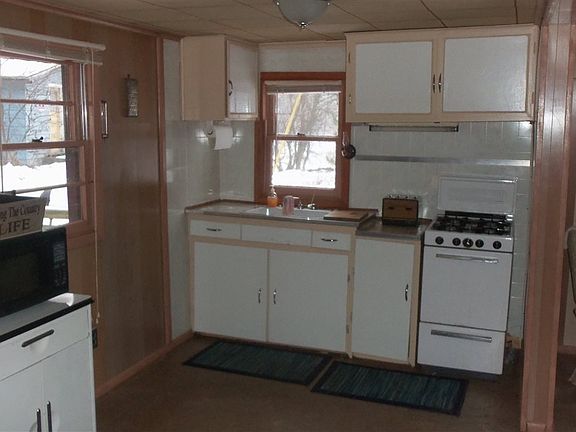 5th image of 228 Tallmar Dr