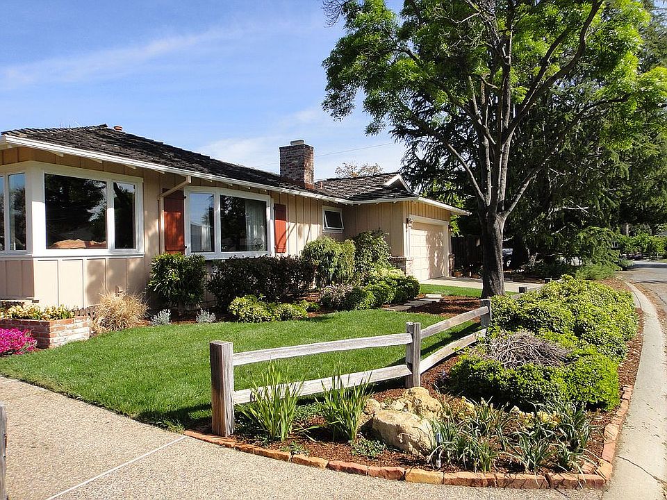 2nd image of 12401 Woodside Dr