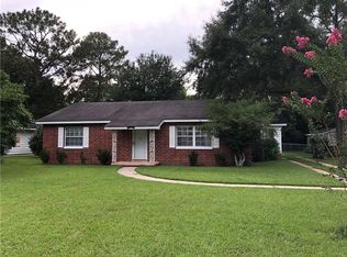 323 3rd St, Chickasaw, AL 36611