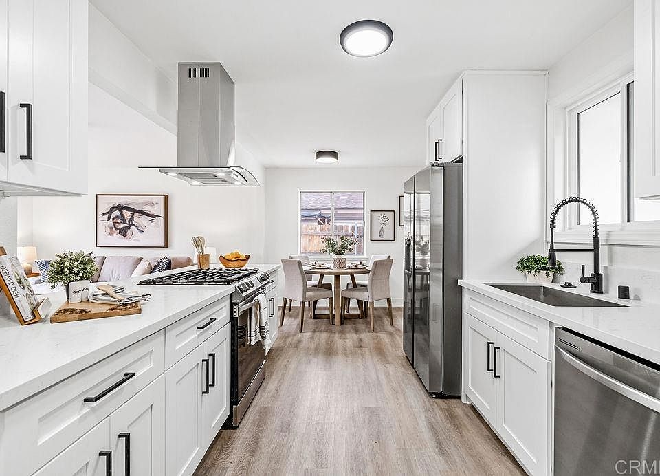 1st image of 421 Hightree Pl