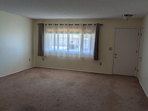 5th image of 13606 N REDWOOD Drive