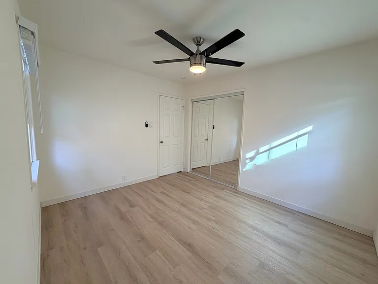227 N Juanita Ave #227 — Photo 15
