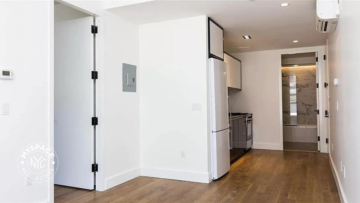 581 Ocean Avenue — Photo 3
