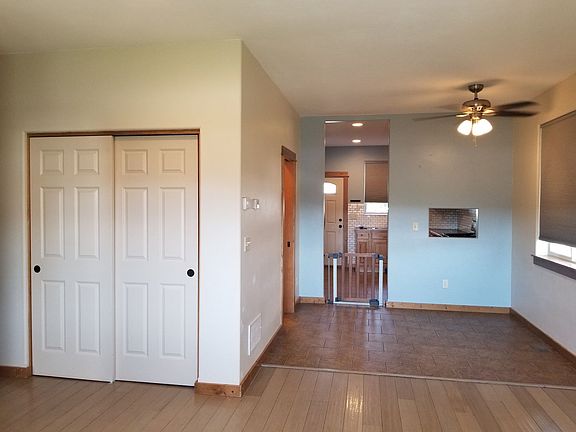 3rd image of 2489 Gallatin Green Blvd