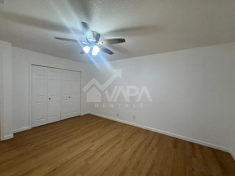 1074 Honeytree St — Photo 11