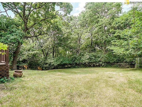Backyard offers privacy.