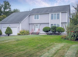 32 Pent Rd, Branford, CT 06405