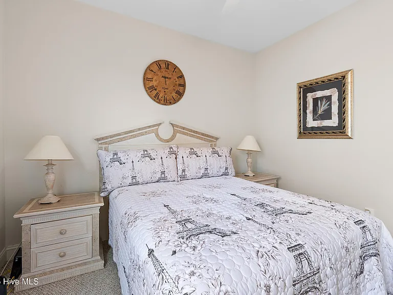 2555 Saint James Dr #304 — Photo 12