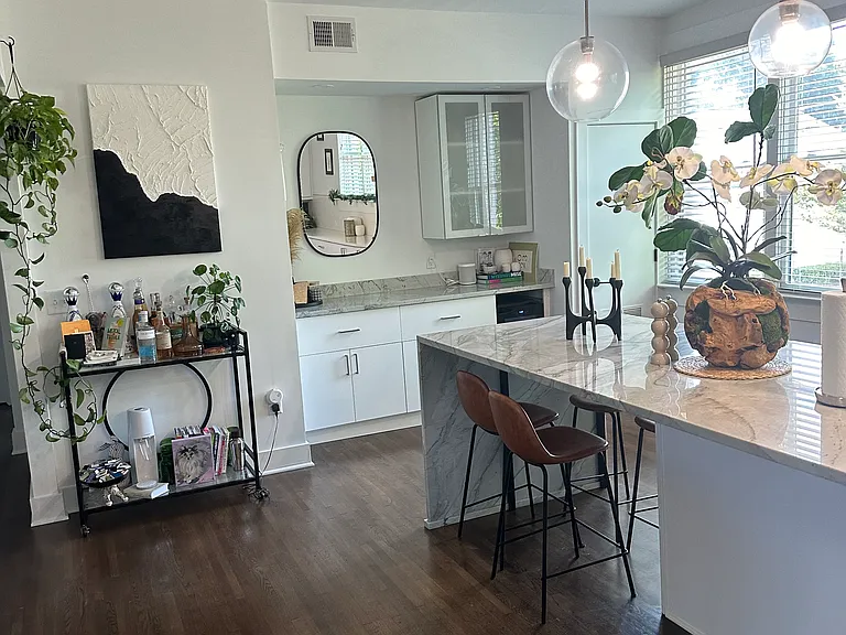 124 Peachtree Memorial Dr NW #4 — Photo 7