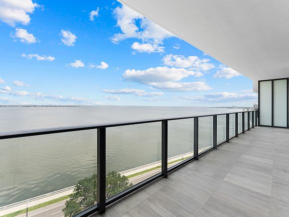 10th Floor Patio