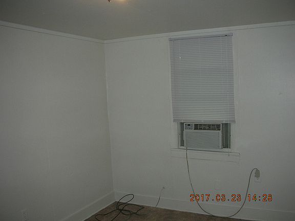 5th image of 908 Gum Streetunit #B