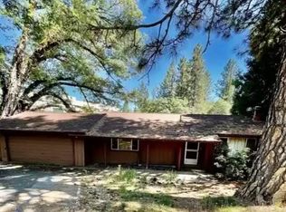 12253 Loma Rica Dr, Grass Valley, CA 95945