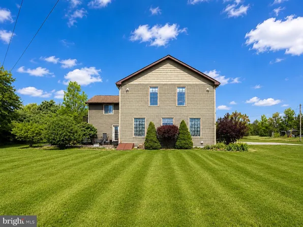 303 Flickerwood Rd, Kane, PA 16735
