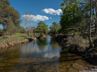 463 Bear Creek Rd, Fredericksburg, TX 78624