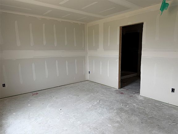 2nd image of 1252 Hickory Grove St