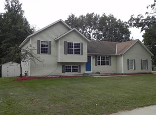 13242 Sequoia St, Holland, MI 49424