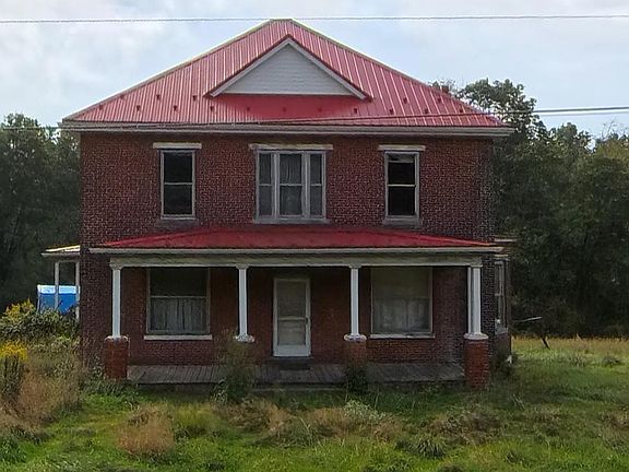3rd image of 397 Pine Grove Rd