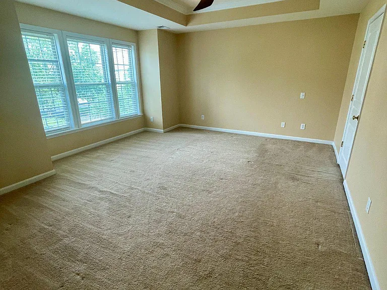 53 Williams Dr — Photo 18