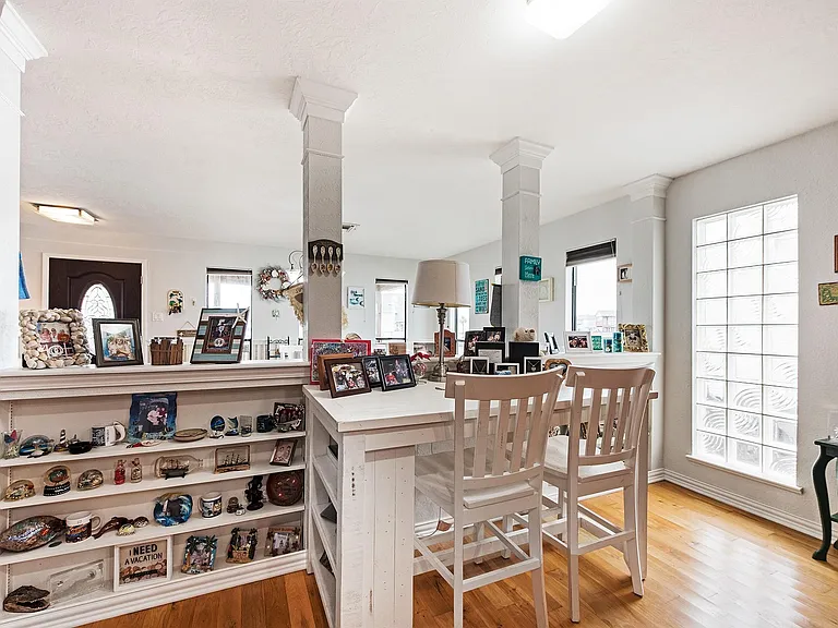 336 Admiral Cir — Photo 23