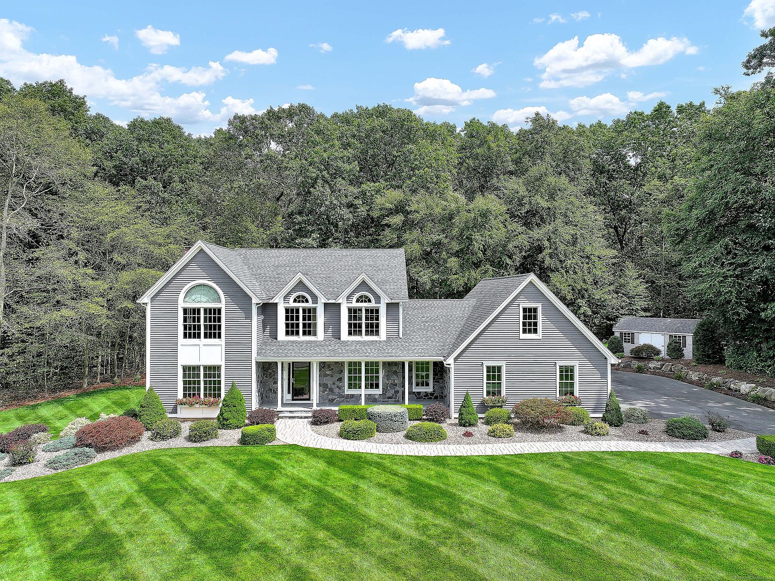 53 Bucks Crossing, Rocky Hill, CT 06067 | Zillow