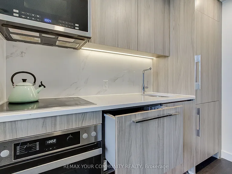 38 Widmer St #2809 — Photo 13