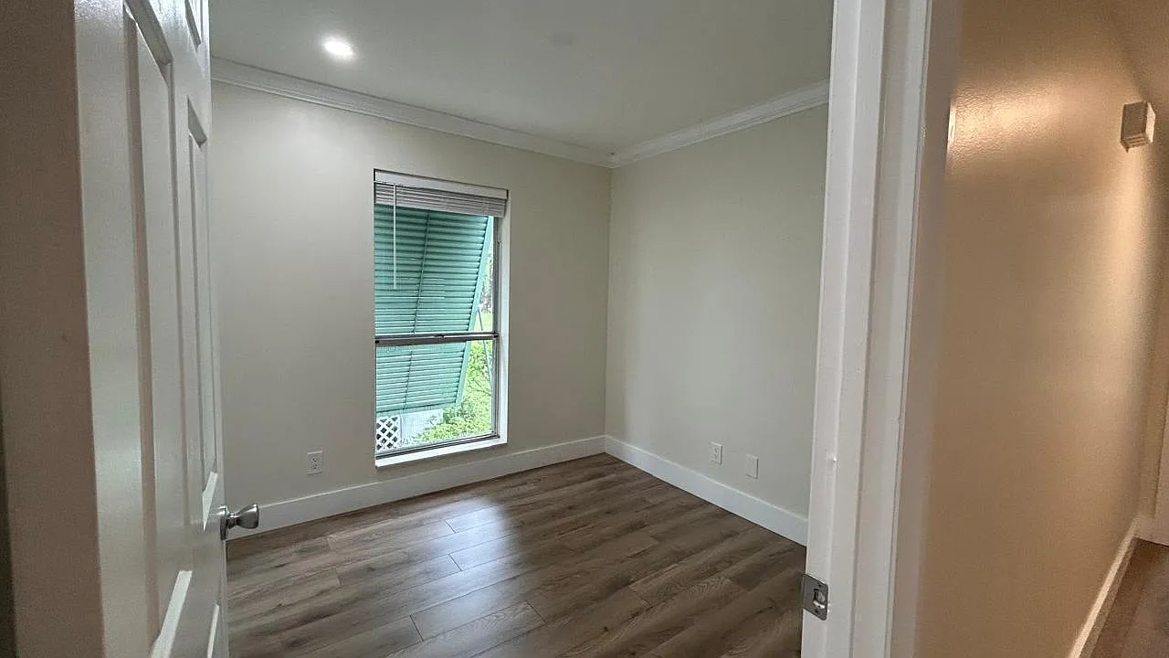 2 bed, 2.0 bath, 770 sqft, $2,150 — Photo 3
